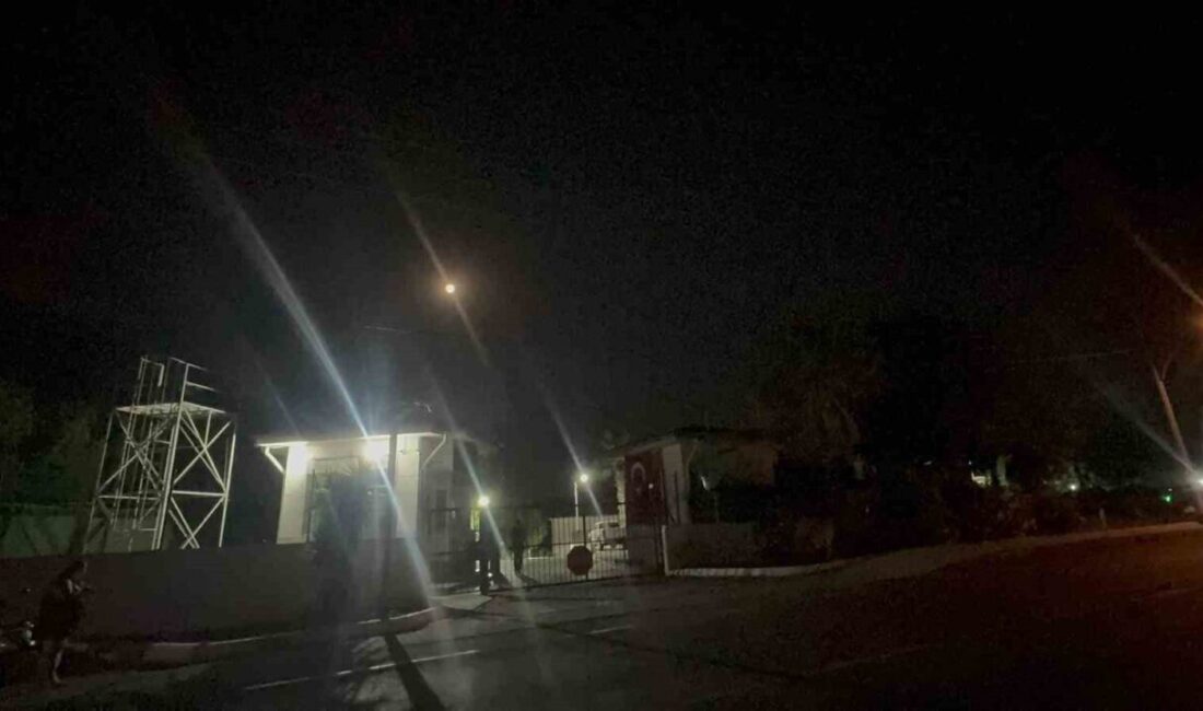 Muğla’nın Marmaris ilçesine bağlı Kızılada açıklarında bir grup düzensiz göçmeni