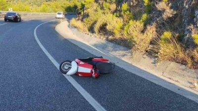 Muğla-Marmaris Karayolu Gökçe mevkiinde meydana gelen bir motosiklet kazasında 34
