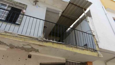Mersin’de, evlerinin balkonunda elektrik çarpması sonucu ağır yaralanan 1,5 yaşındaki