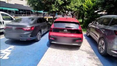 Mersin’de polis ekipleri, engelli rampaları, yaya geçitleri ve kaldırımları işgal