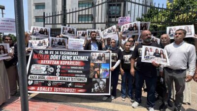 Mersin’de bir cip sürücüsünün refüjde bekleyen yayalara çarpması sonucu iki
