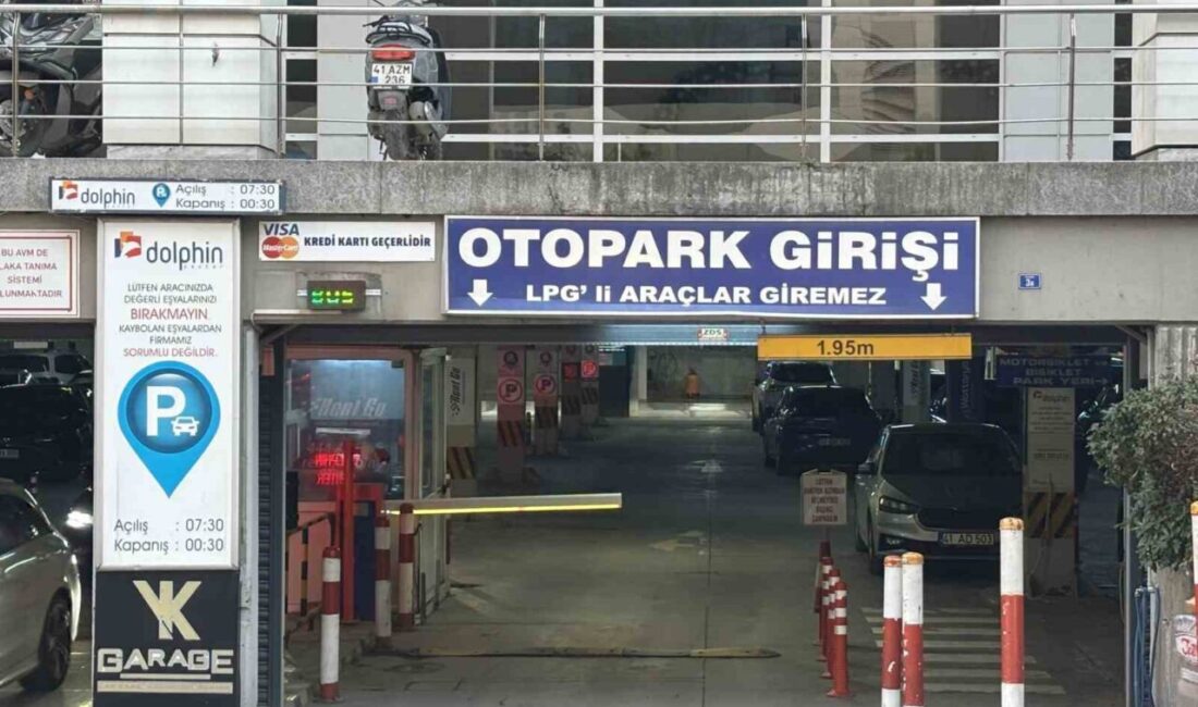 Kocaeli’nin İzmit ilçesinde bir otoparkta yaşanan olayda, bir mesai arkadaşıyla