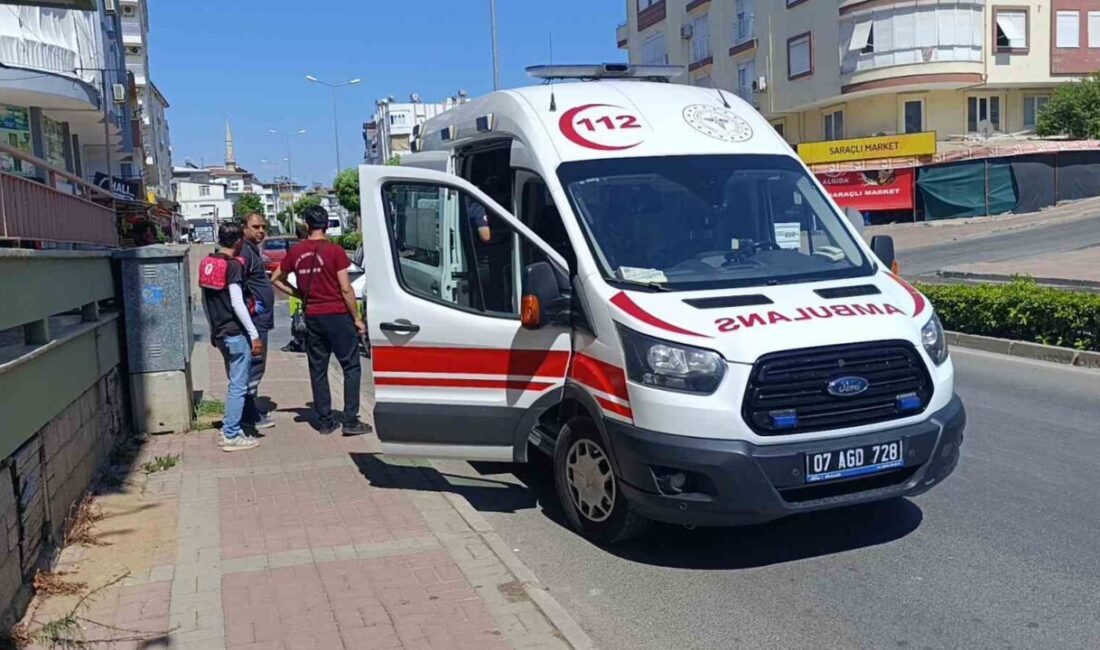 Manavgat ilçesinde meydana gelen trafik kazasında bir motosiklet ile bir