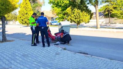 Aksaray’ın Sultanhanı ilçesinde bir motosiklet sürücüsü, seyir halindeyken aniden kalp