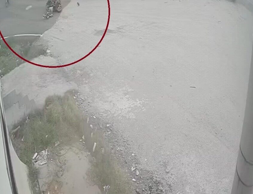 Payas ilçesinde meydana gelen bir kaza anı, Cumhuriyet Mahallesi’nde kameraya