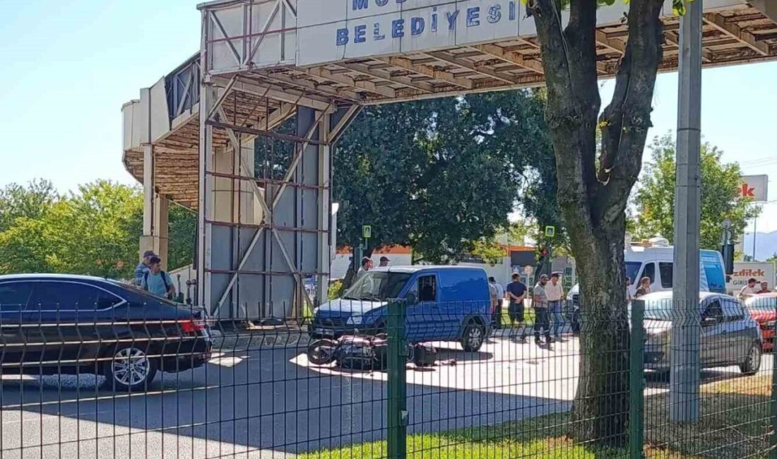 Bursa’nın Mudanya ilçesinde meydana gelen trafik kazasında otomobil ile motosiklet