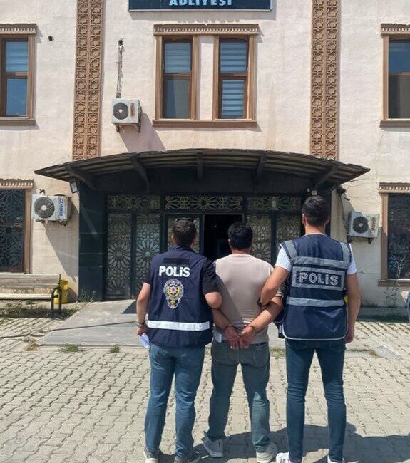 Bulanık ilçesinde, 3 yıl 9 ay kesinleşmiş hapis cezası bulunan