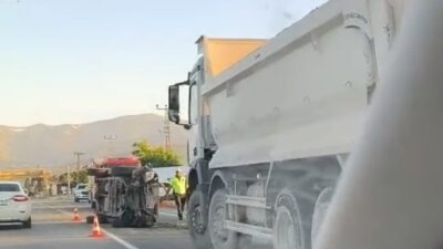 Muş’ta, bir hafif ticari aracın kontrolden çıkarak takla atması sonucu