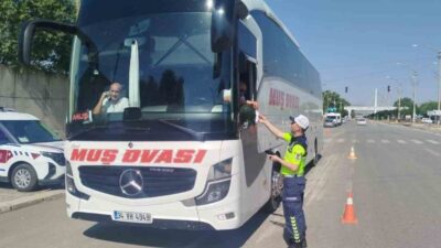 Muş ilinde faaliyet gösteren Trafik Jandarma ekipleri, Muş-Bingöl kara yolundaki