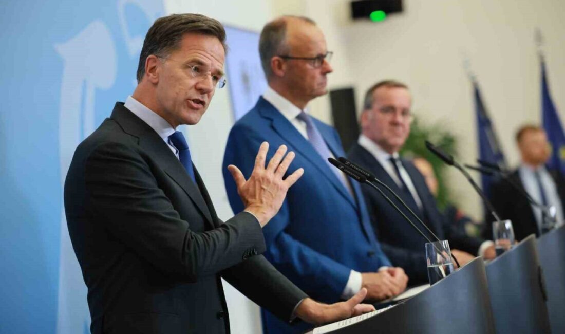 NATO Genel Sekreteri Mark Rutte, Almanya Başbakanı Friedrich Merz ve