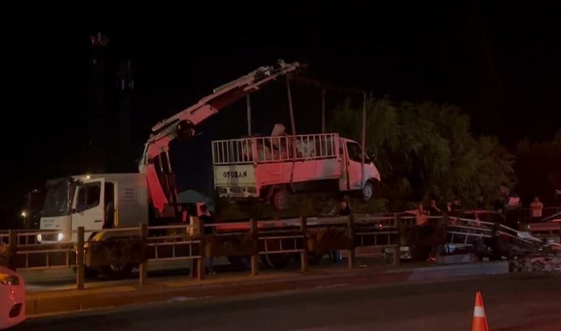 Niğde’de meydana gelen zincirleme trafik kazasında 3 araç birbirine girdi