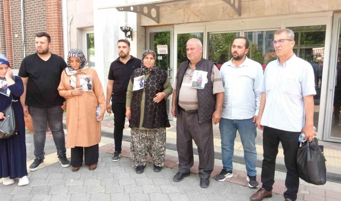 Isparta-Antalya karayolunda meydana gelen trafik kazasında nişanlı çiftin hayatını kaybettiği