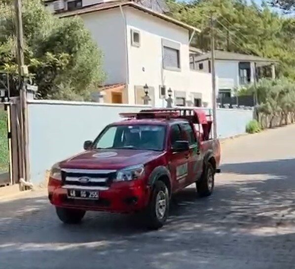 Marmaris’te hızla etkisini arttıran aşırı sıcak hava, düşük nem ve