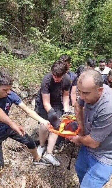Osmaniye’nin Düziçi ilçesinde bir işçi, içme suyu borusu döşeme çalışmaları