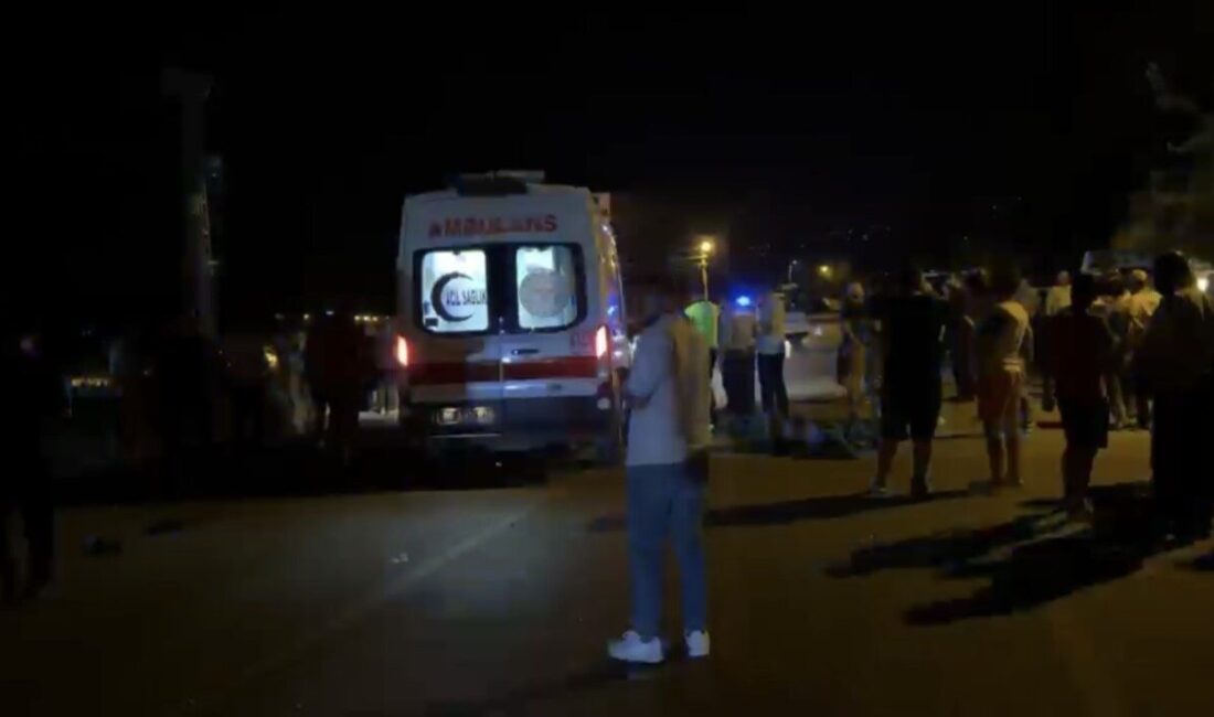 Düziçi ilçesinde meydana gelen trafik kazasında otomobil ile motosiklet çarpıştı