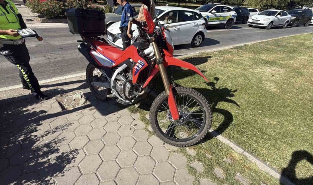 Eskişehir’de bir trafik kazasında otomobil ile motosiklet çarpıştı, sonucunda 1
