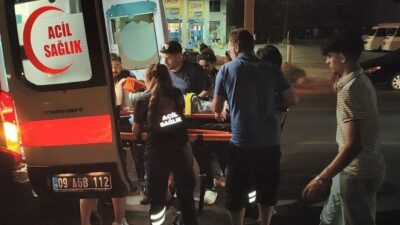 Kuşadası ilçesinde yaşanan trafik kazasında, seyir halindeki bir motosiklete çarpan
