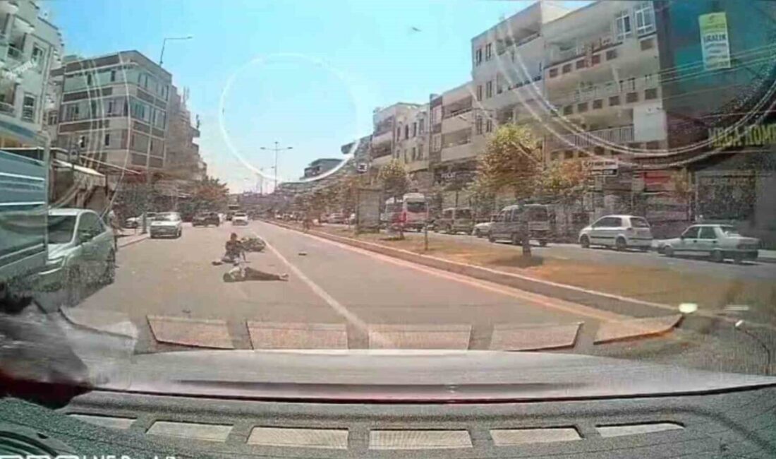 Şanlıurfa’da, Ahmet Yesevi Mahallesi Açıksu Caddesi’nde meydana gelen trafik kazasında,