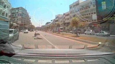 Şanlıurfa’da, Ahmet Yesevi Mahallesi Açıksu Caddesi’nde meydana gelen trafik kazasında,