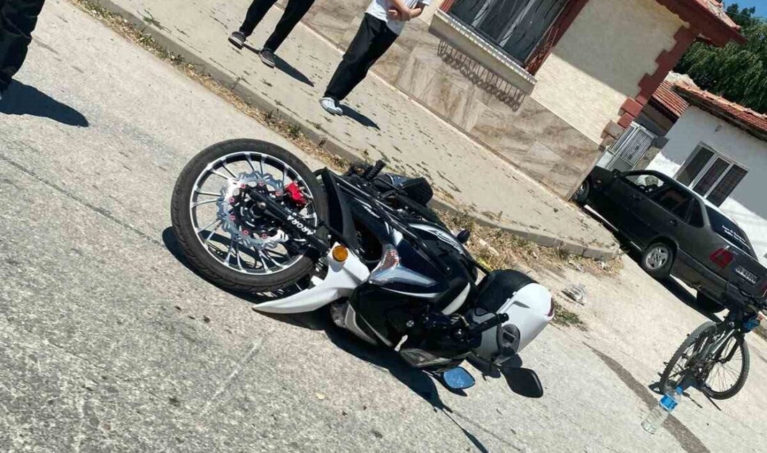 Eskişehir’de bir panelvan aracın motosikletle çarpışması sonucu meydana gelen trafik