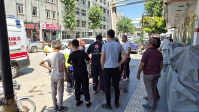 Adıyaman’da bir panelvan aracı ile bir motosikletin çarpışması sonucunda, motosiklet