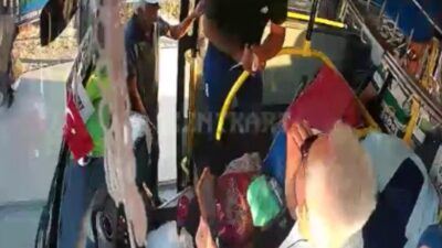 Kocaeli’de bir özel halk otobüsü şoförüyle durak konusunda anlaşmazlık yaşayan