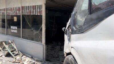 Osmaniye’nin Kadirli ilçesinde bir pikap ile bir minibüsün çarpışması sonucu