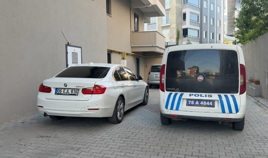 Karabük’te polis ekipleri, denetim sırasında dur ihtarına uymayarak kaçan sürücüyü