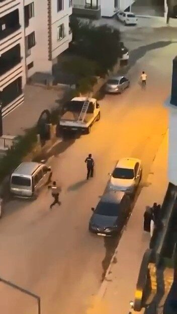 Elazığ’da, dün Ulukent Mahallesi’nde gerçekleşen olayda, polis tarafından durdurulmaya çalışılan