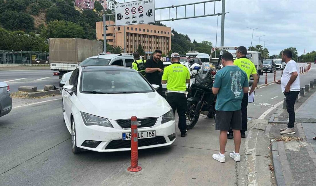 Samsun’da, Liman Mahallesi Atatürk Bulvarı yan yolunda meydana gelen trafik