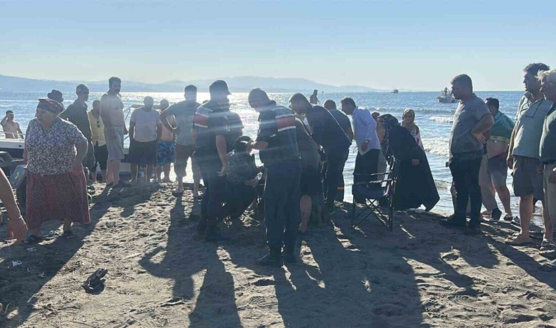 Samsun’un Çarşamba ilçesinde aynı aileden 5 kişinin içinde bulunduğu tekne,