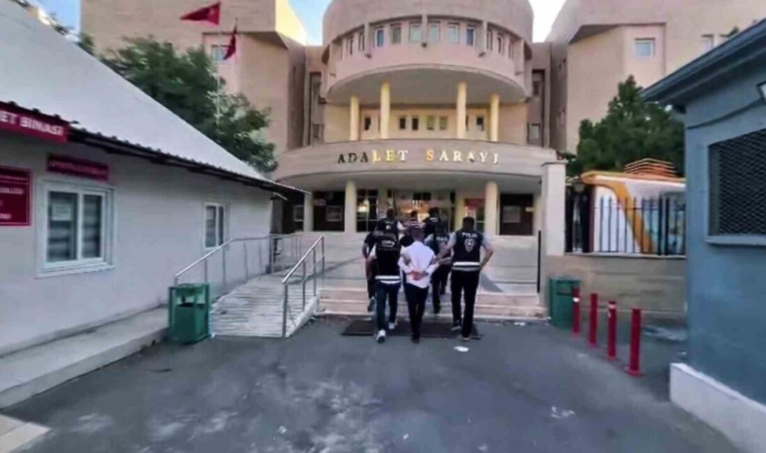 Şanlıurfa’da, kendilerini kamu görevlisi olarak tanıtarak vatandaşları dolandırmaktan şüphelenilen 3