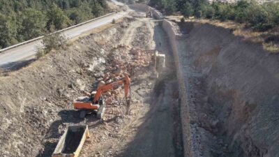 Eskişehir-Sarıcakaya karayolunda geçtiğimiz Haziran ayında yağışlar sebebiyle hasar gören taş
