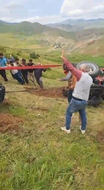 Sarıkamış ilçesine bağlı Koçoğlu köyünde meydana gelen bir kaza sonucunda