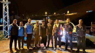 Sarıkamış ilçesine bağlı Boyalı köyünde 17 yaşındaki Abdulsamet D., hayvanlarını