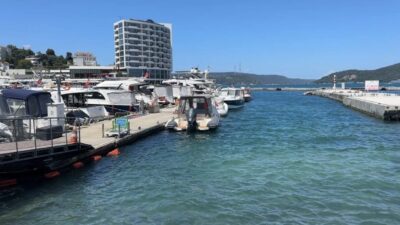 Sarıyer sahilinde suya giren 16 yaşındaki bir genç, beklenmedik bir