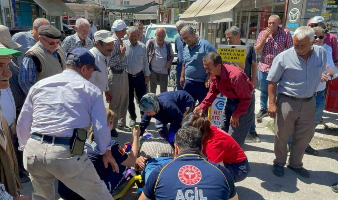 Karaman’da, bir otomobil ile çarpışan motosiklet sürücüsü yaralandı. Olay, Mansurdede