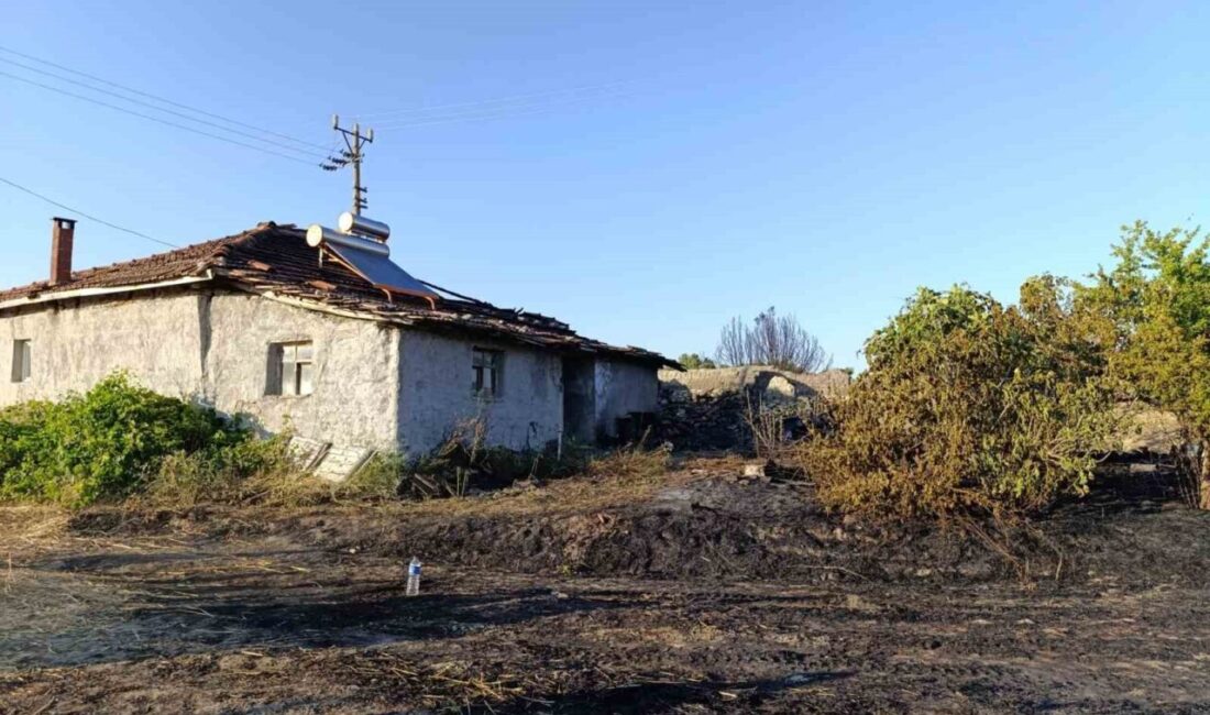 Manisa’nın Selendi ilçesinde bir ev ile yaklaşık 2 dönüm arazinin