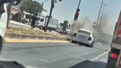 Gaziantep’te seyir halindeki bir araç, Şehitkamil ilçesi D-400 karayolu üzerinde