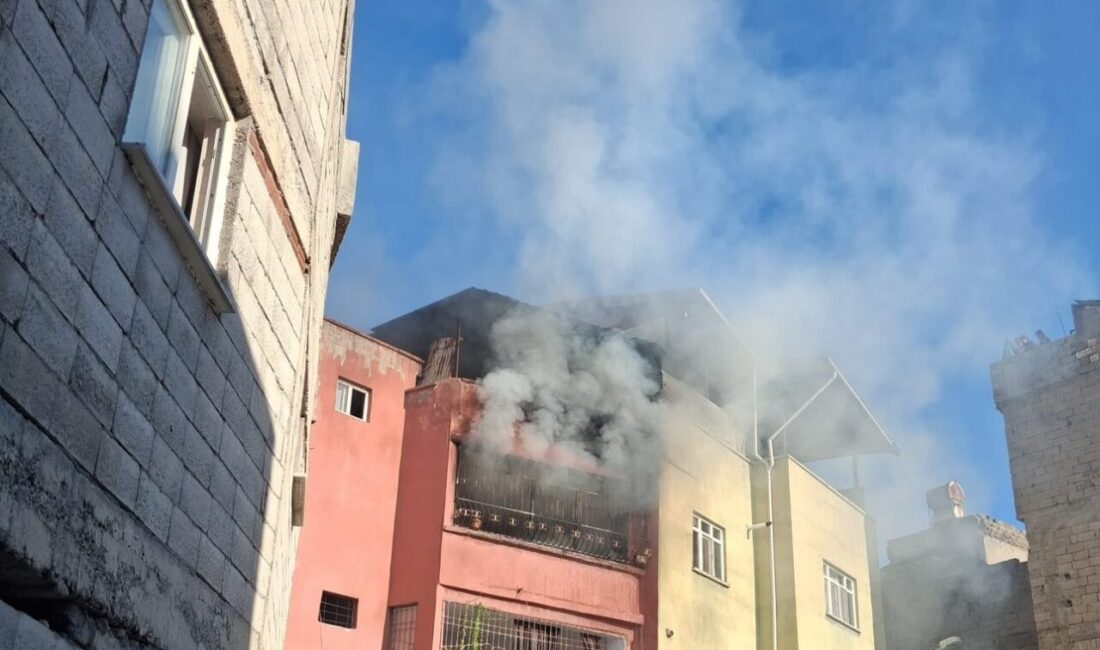 Siirt’te, Tınaztepe Mahallesi Şeyh El Hazin Caddesi’nde bulunan üç katlı