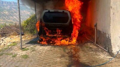 Siirt’in Pervari ilçesinde bir araçtan çıkan yangın, evi tehdit etti.