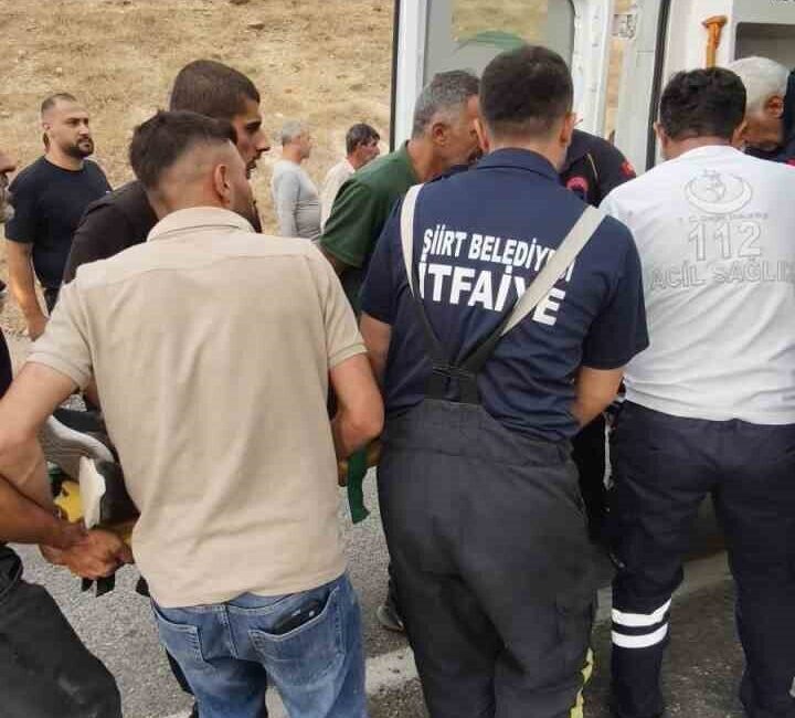 Siirt’in Eruh ilçesinde bir otomobilin sürücüsü direksiyon hakimiyetini kaybederek takla