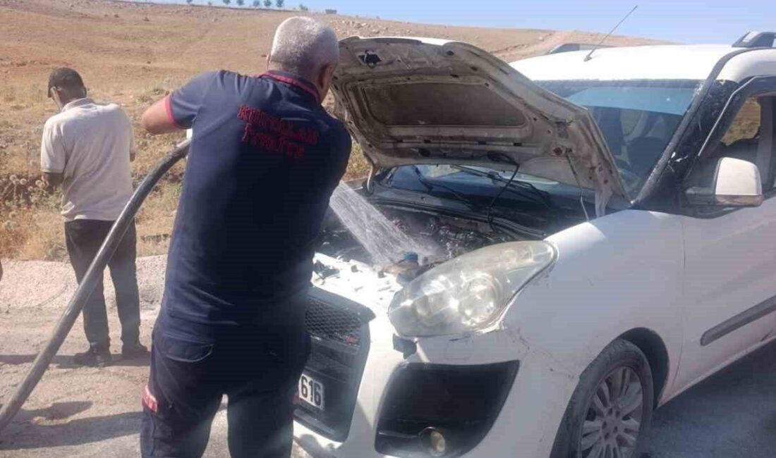 Siirt çevre yolunda seyir halindeki bir aracın motor kısmında meydana