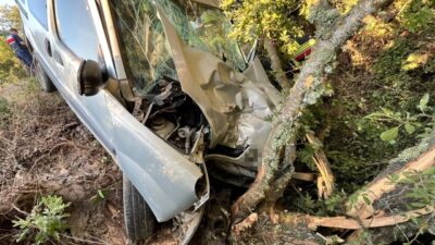 Balıkesir’in Sındırgı ilçesinde sabah saatlerinde meydana gelen trafik kazasında bir