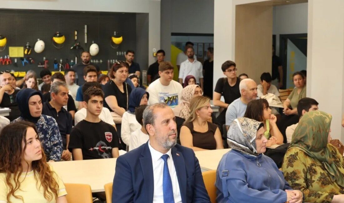 Sinop’ta gerçekleştirilen Milli Teknoloji Atölyeleri Lise Yaz Okulu, açılış programıyla