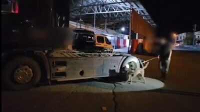 Şırnak’ta, emniyet güçlerinin uyuşturucu madde ticaretine karşı yürüttüğü operasyonda, polis