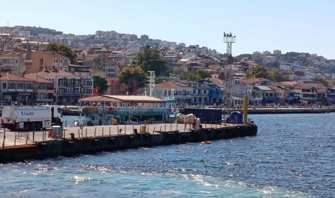 Mudanya ilçesinde, bir çocuk şişme botla denize açıldıktan sonra panikledi