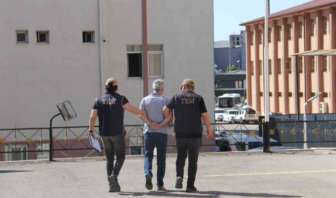 Sivas’ta, FETÖ/PDY silahlı terör örgütüne üye olma suçundan kesinleşmiş hapis