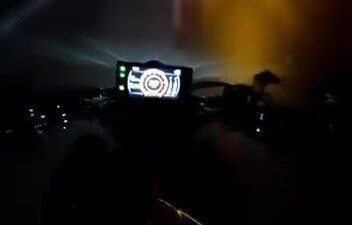 Bursa’da, bir motosiklet sürücüsünün sollama yapmaya çalıştığı esnada arkadan gelen