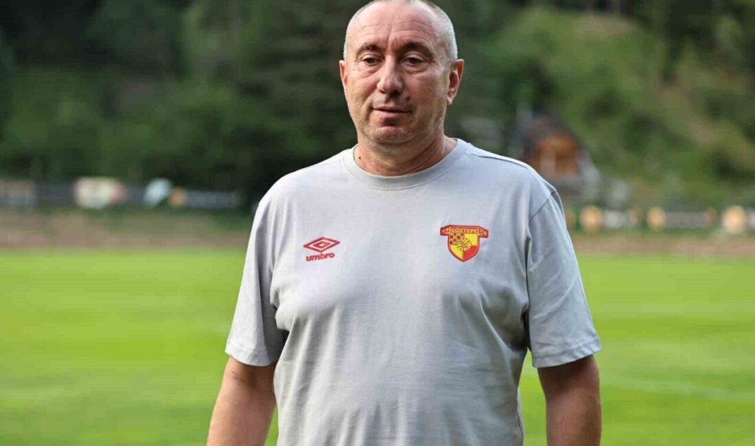 Göztepe’nin Teknik Direktörü Stoilov, kulübün transfer çalışmalarının devam ettiğini belirterek,